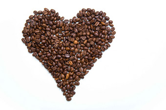 排列成<strong>心型</strong>的咖啡豆