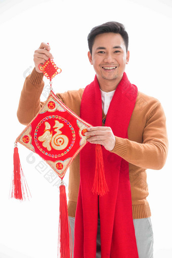 中年男人庆祝新年