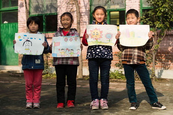 乡村小学里的小学生