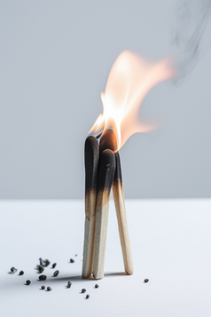 燃烧中的火柴公益摄影图数字艺术22