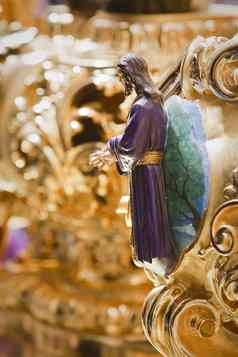 祭坛的装饰品cartela高救援彩色停靠装修呼吸宝座描述了场景忧虑基督传统神圣的周西班牙