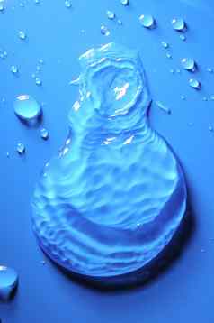 蓝色的水滴