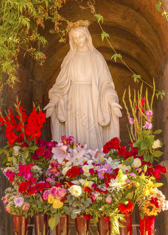 维珍玛丽雕像任务三好运文图拉加州