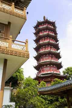 曼波湖宝塔建筑桂林中国