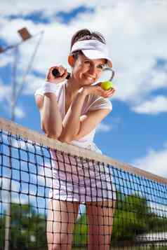女玩网球