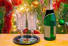 圣诞节假期酒眼镜圣诞节枞树形