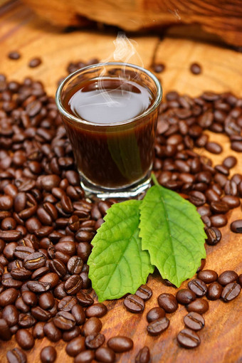 烤咖啡豆子木黑色的咖啡