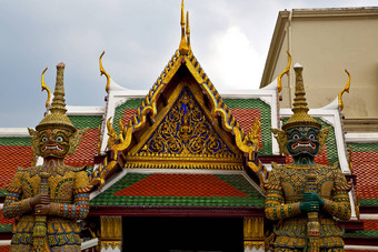 泰国亚洲曼谷雨寺庙摘要恶魔战士