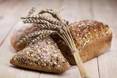 有机食物面包农村概念