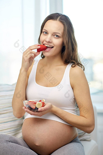 快乐怀孕了女人吃<strong>水果首页</strong>