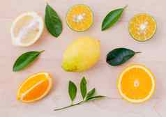 混合柑橘类水果橙子柠檬木背景