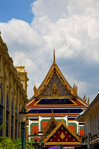 泰国亚洲曼谷雨寺庙摘要街灯