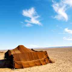 帐篷沙漠摩洛哥撒哈拉沙漠岩石石头天空