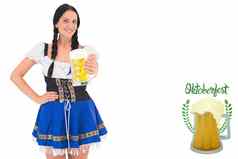 复合图像漂亮的啤酒节女孩持有啤酒大啤酒杯