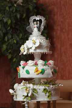 婚礼蛋糕模糊的背景