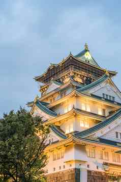 大阪城堡多云的天空雨秋天大阪日本