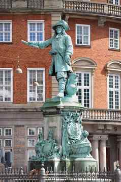雕像danish-norwegian海军上将尼尔斯朱尔哥本哈根登玛