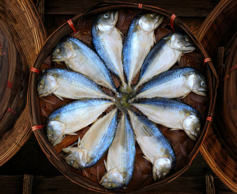 泰国海湾鲭鱼鱼煮熟的烹饪准备好了吃<strong>预售</strong>