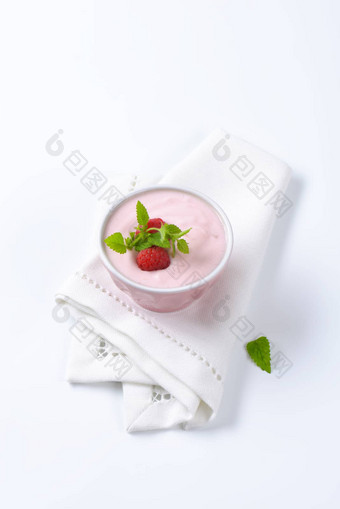光树莓<strong>酸奶</strong>