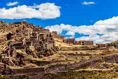 废墟古老的城堡印加人山皮萨克秘鲁