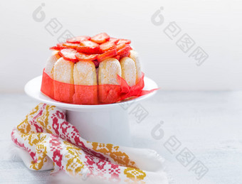 蛋糕夏洛特草莓