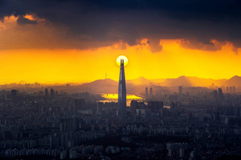 日落美丽的天空很多世界购物中心<strong>首尔</strong>南韩国视图南韩国南汉山城堡垒黑暗语气