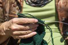 女人针织绿色纱木针织