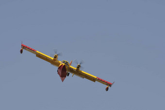 黄色的红色的飞机水轰炸机涡轮增压道具消防
