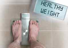 男人的脚重量规模健康的重量