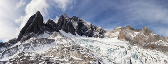 玉龙雪山