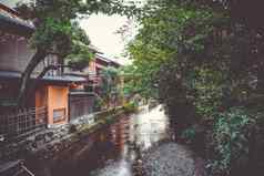 传统的日本房子白川河祗园区
