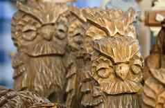 猫头鹰雕像雕刻木手工制作的商品