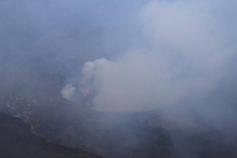 口火山岩浆熔融岩浆动物的鼻口