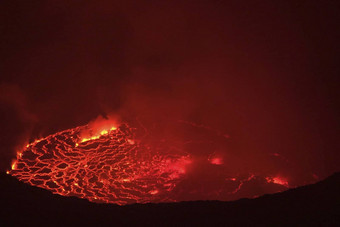 口火山岩浆熔融岩浆动物的鼻口