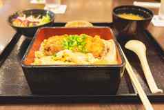 日本食物菜传统日本风格肉汤