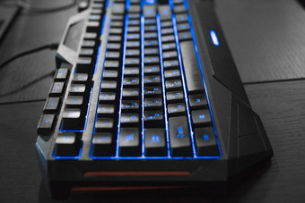 玩<strong>家</strong>键盘色彩斑斓的蓝色的灯现代玩<strong>家</strong>电</strong>脑蓝色的背光背光移动PCkeyborad电脑游戏
