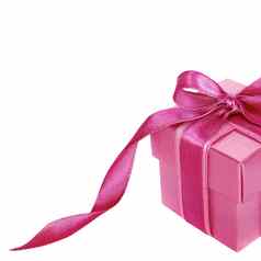 粉红色的礼物盒子白色背景复制空间
