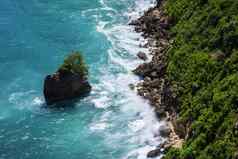 岩石海波普拉Uluwatu寺庙