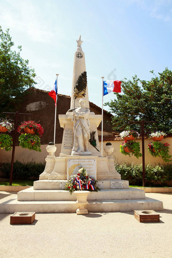 战争雕像法国