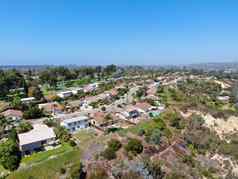 空中视图郊区区域住宅别墅南加州