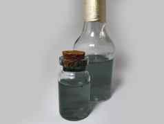 药水灰色的液体炼金术集烧瓶小玻璃瓶彩色的液体游戏角色玩魔法药水软木塞塞拉普瓶药水颜色瓶