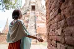 亚洲女人旅行什么柴瓦塔纳拉姆寺庙大城府