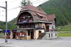 卡瓦利亚的火车站瑞士