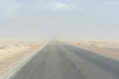 高速公路撒哈拉沙漠沙漠灰尘