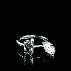 婚礼钻石环