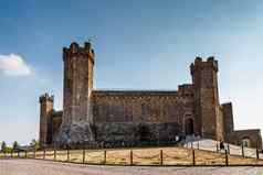 城堡红葡萄酒托斯卡纳意大利著名的中世纪的意大利