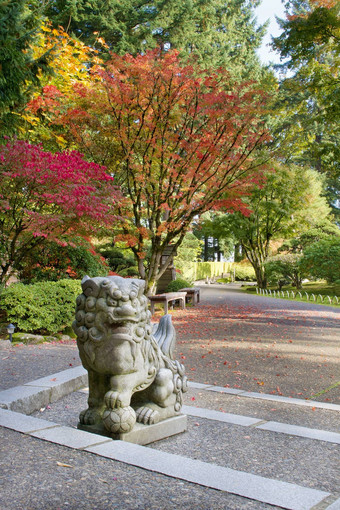 石狮狮子保护器石头雕像日本花园