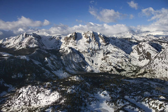 雪山