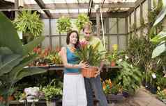夫妇选择植物温室