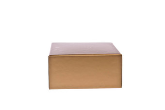 金纸盒子孤立的白色背景